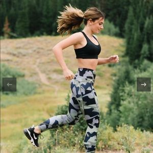 Zyia camo light n tight leggings size small